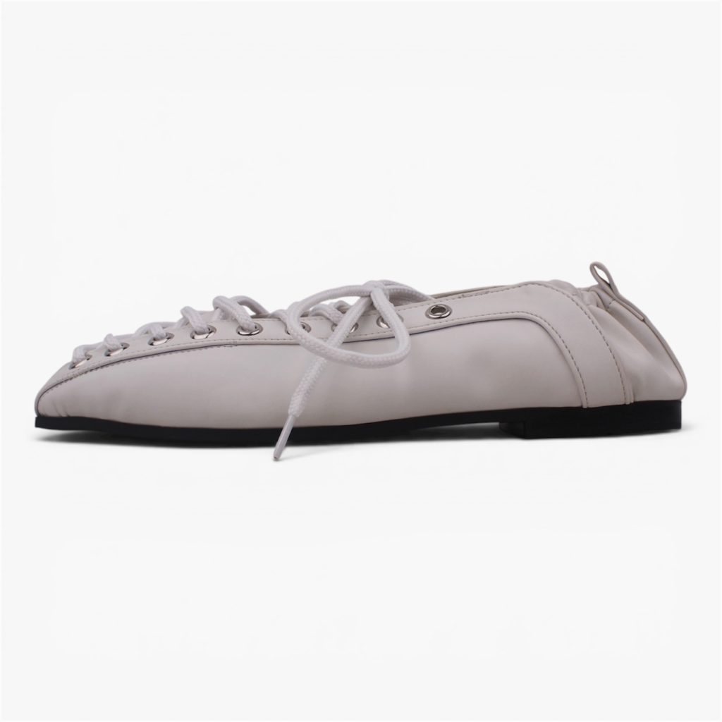 Chinese Ballet – Bone White