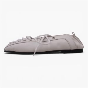 Chinese Ballet – Bone White